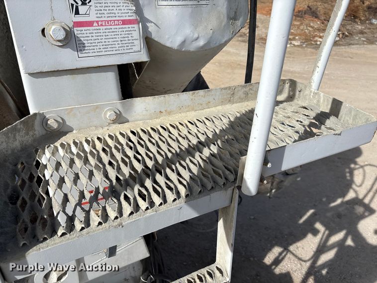 image for item FB3012 2008 Peterbilt 365 ready mix truck