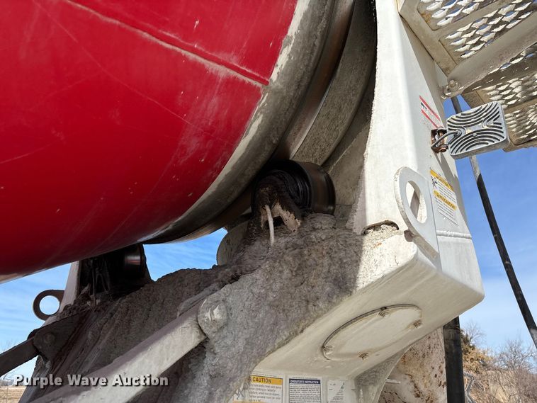 image for item FB3012 2008 Peterbilt 365 ready mix truck