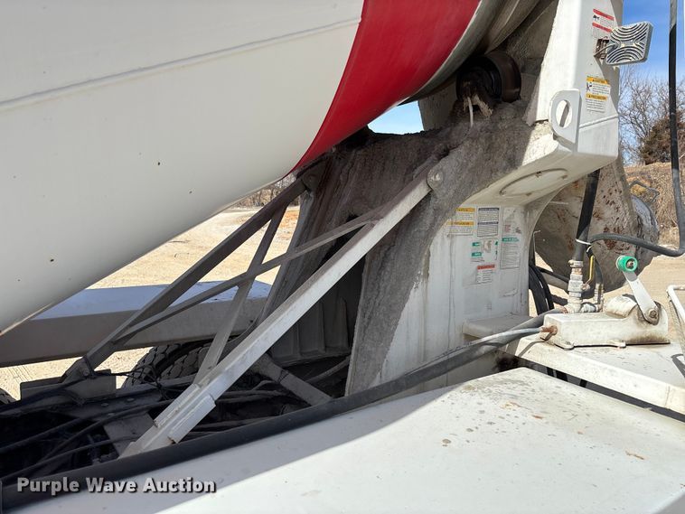 image for item FB3012 2008 Peterbilt 365 ready mix truck