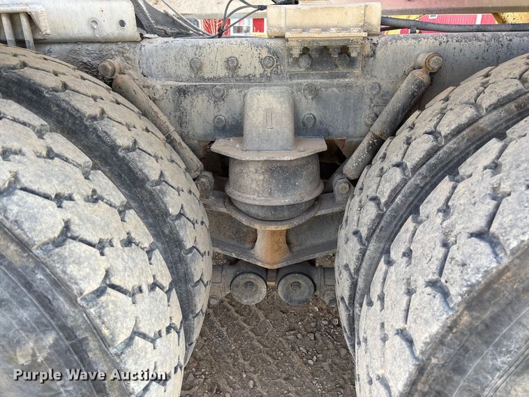 image for item FB3012 2008 Peterbilt 365 ready mix truck