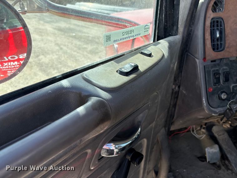 image for item FB3012 2008 Peterbilt 365 ready mix truck