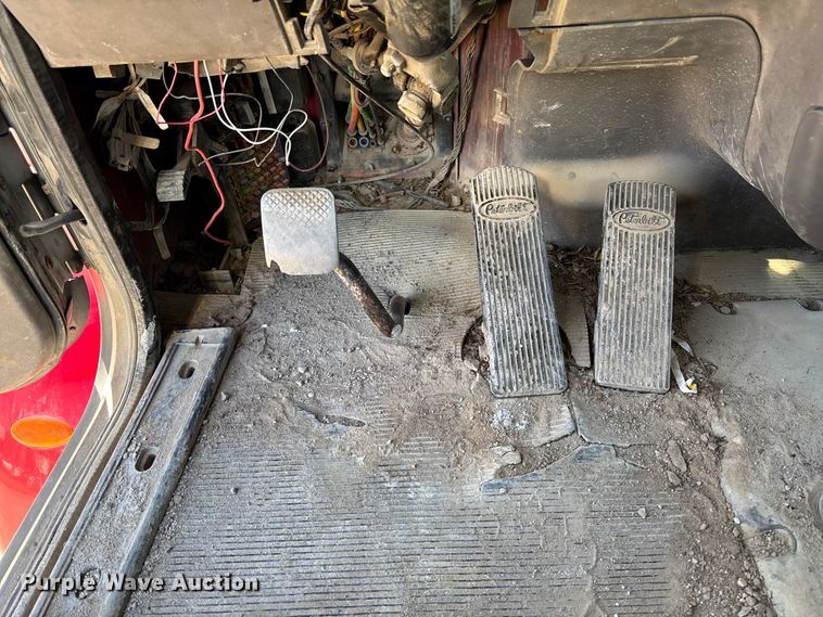 image for item FB3012 2008 Peterbilt 365 ready mix truck