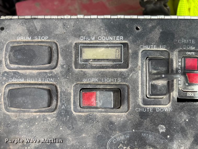 image for item FB3012 2008 Peterbilt 365 ready mix truck