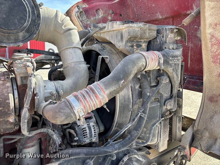 image for item FB3012 2008 Peterbilt 365 ready mix truck