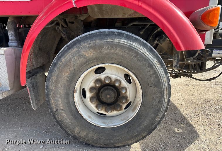 image for item FB3012 2008 Peterbilt 365 ready mix truck