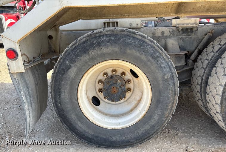 image for item FB3012 2008 Peterbilt 365 ready mix truck