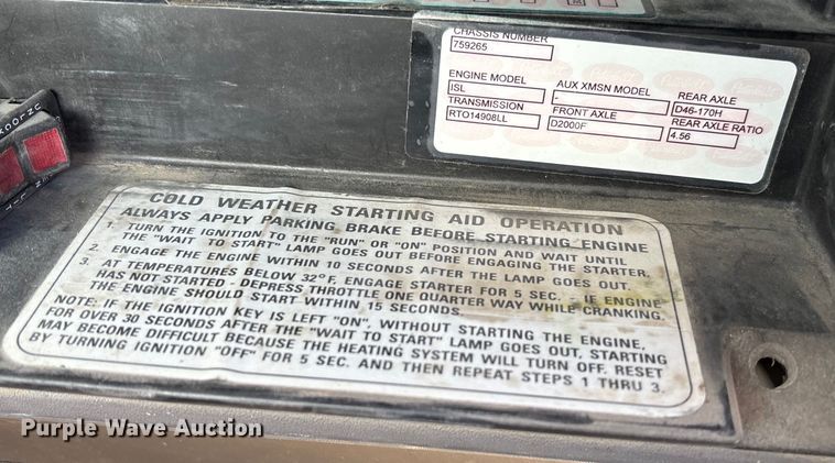 image for item FB3012 2008 Peterbilt 365 ready mix truck