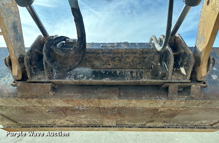 image for item FB3027 2022 Caterpillar 299D3 tracked skid steer loader