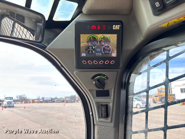 image for item FB3027 2022 Caterpillar 299D3 tracked skid steer loader