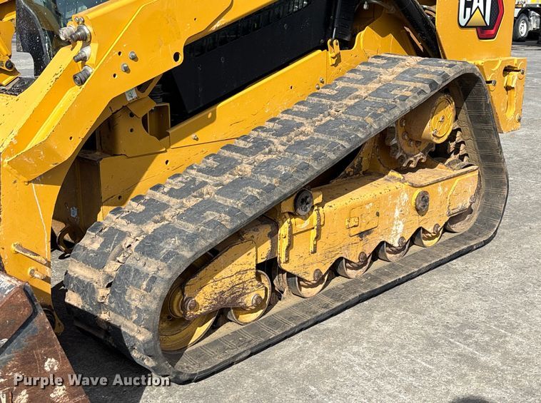 image for item FB3027 2022 Caterpillar 299D3 tracked skid steer loader