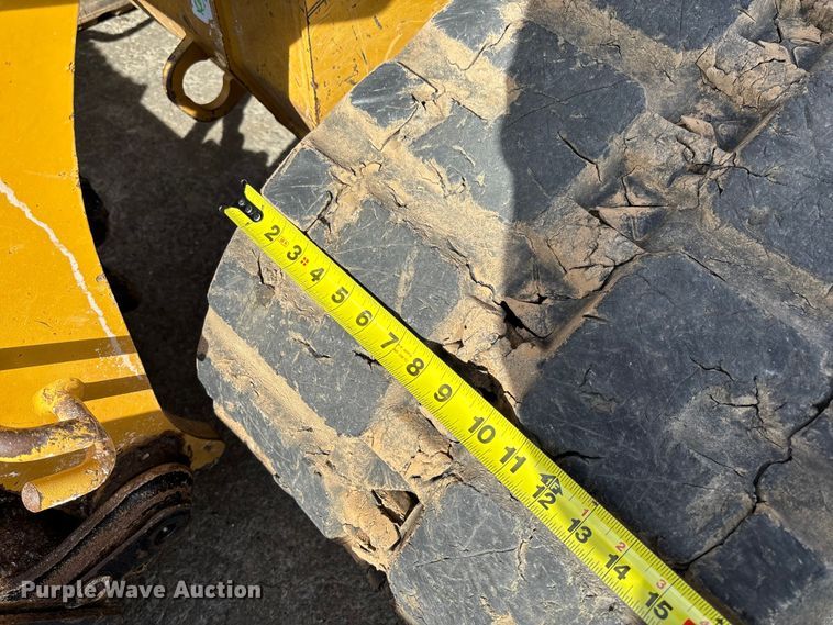 image for item FB3027 2022 Caterpillar 299D3 tracked skid steer loader