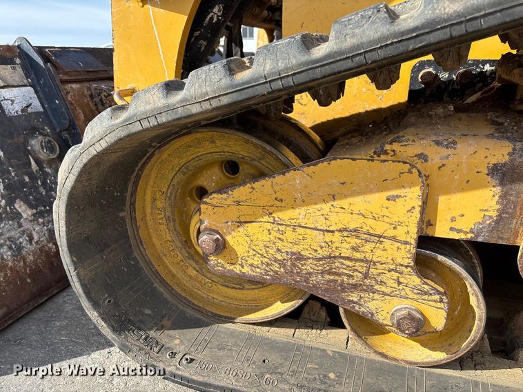 image for item FB3027 2022 Caterpillar 299D3 tracked skid steer loader