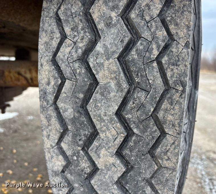 image for item FB3522 Ingersoll Rand 185 air compressor