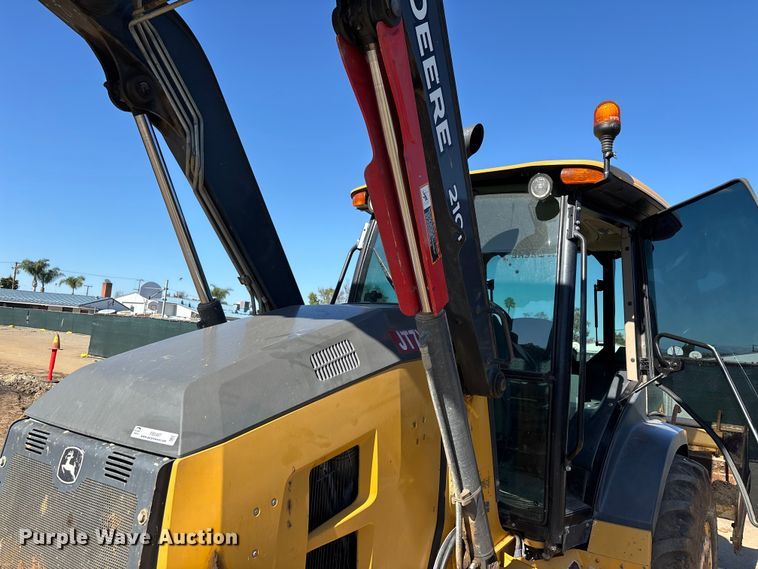 image for item FB5487 2019 John Deere 210L landscape tractor