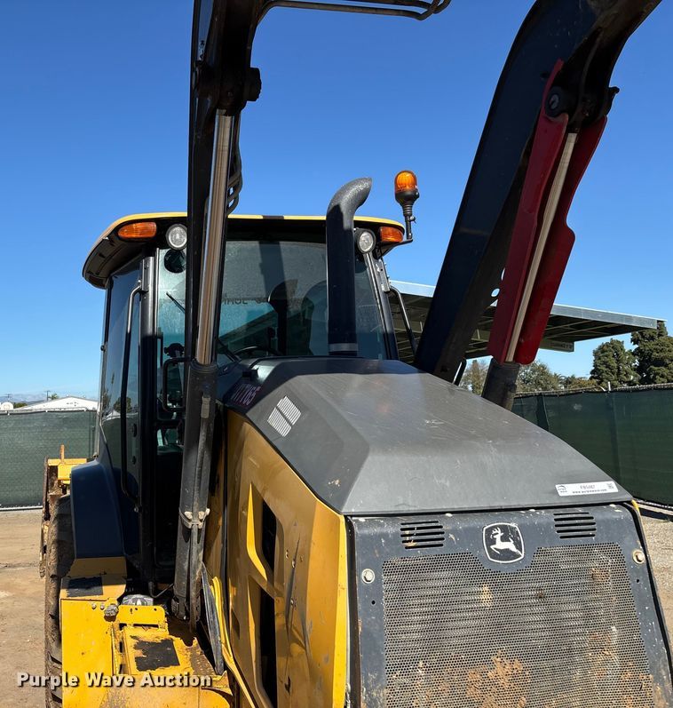 image for item FB5487 2019 John Deere 210L landscape tractor