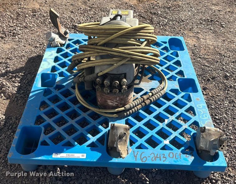 image for item FB5493 Hytorc electric hydraulic pump