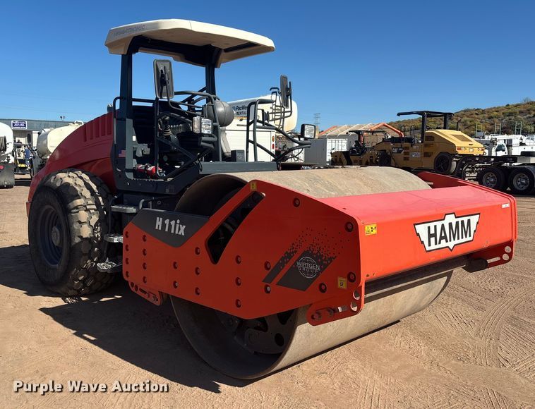 image for item FB5495 2015 Hamm H11ix single drum vibratory roller