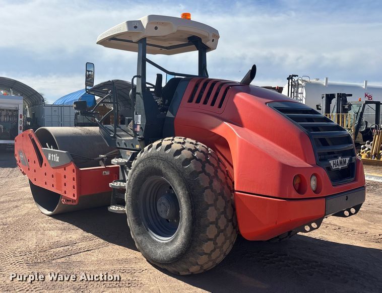 image for item FB5495 2015 Hamm H11ix single drum vibratory roller