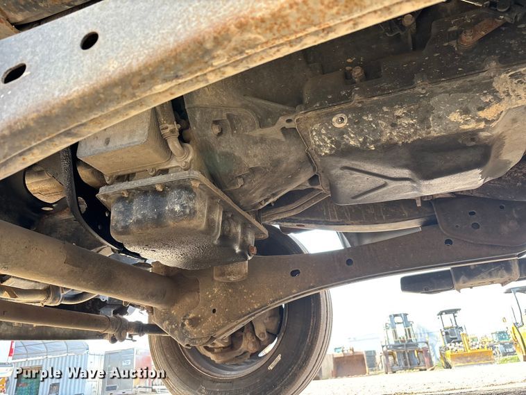 image for item FB5496 2017 Ford F550 utility / service truck