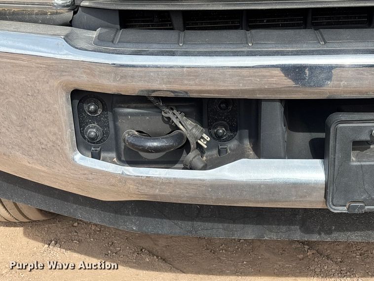 image for item FB5496 2017 Ford F550 utility / service truck