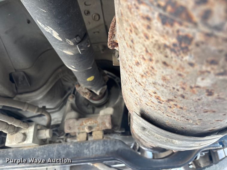 image for item FB5496 2017 Ford F550 utility / service truck