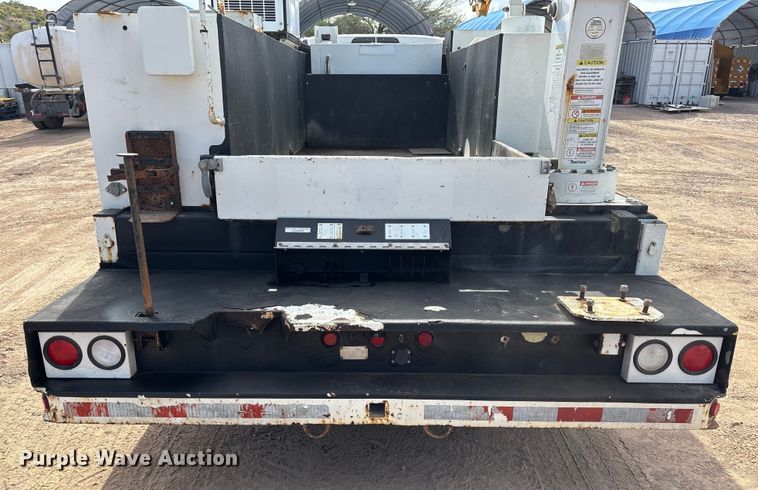 image for item FB5496 2017 Ford F550 utility / service truck