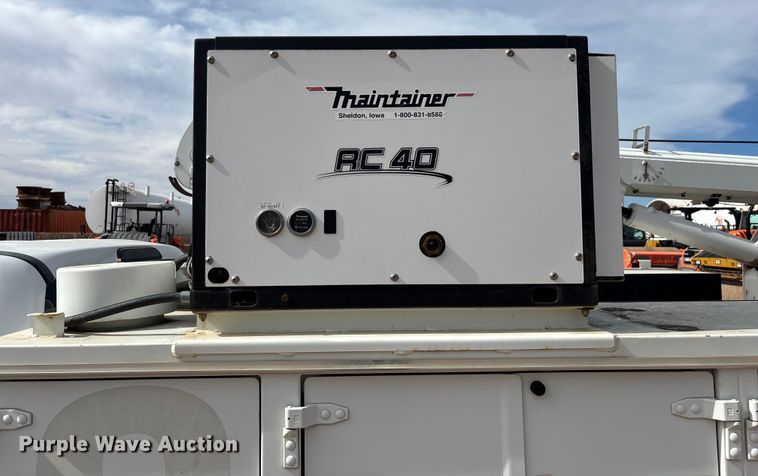 image for item FB5496 2017 Ford F550 utility / service truck