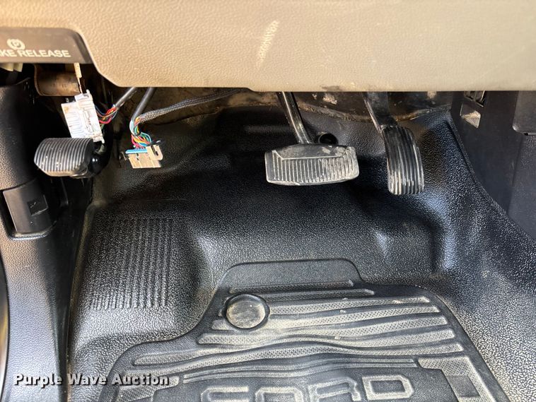 image for item FB5496 2017 Ford F550 utility / service truck