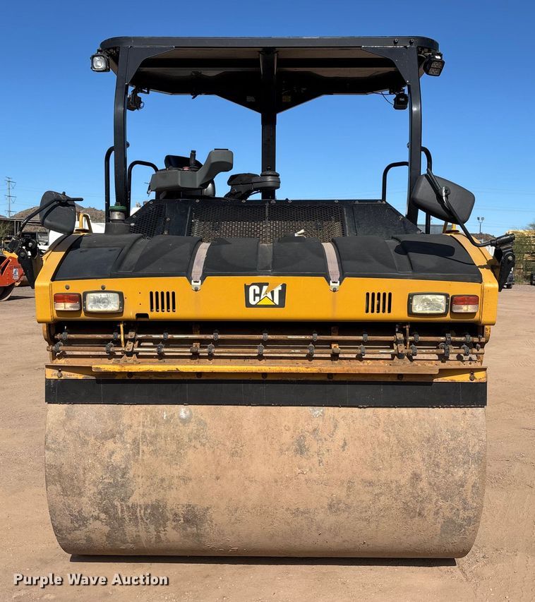 image for item FB5497 2016 Caterpillar CB64B double drum vibratory roller