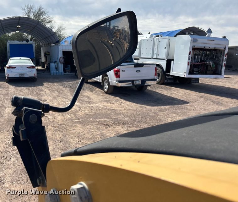 image for item FB5497 2016 Caterpillar CB64B double drum vibratory roller