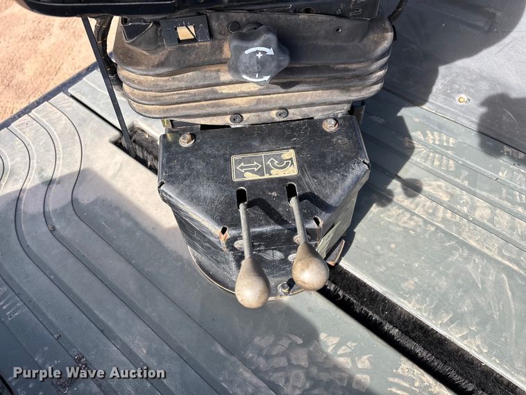 image for item FB5497 2016 Caterpillar CB64B double drum vibratory roller