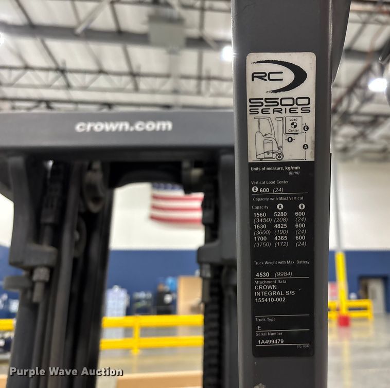 image for item FB5498 2017 Crown RC5545-40 forklift