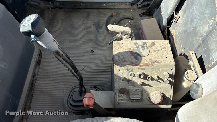 image for item FC1522 1993 Ford LT9000 ready mix truck