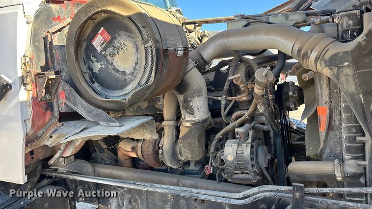 image for item FC1522 1993 Ford LT9000 ready mix truck