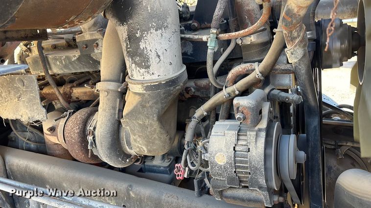image for item FC1522 1993 Ford LT9000 ready mix truck