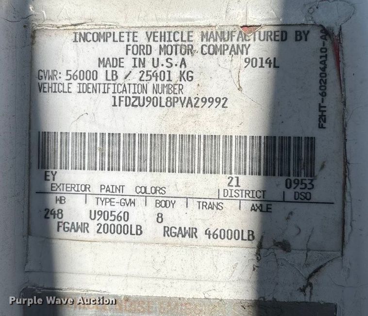 image for item FC1522 1993 Ford LT9000 ready mix truck