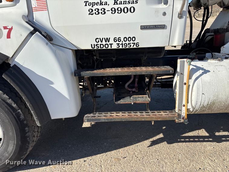 image for item FC1523 2003 Sterling L8500 ready mix truck