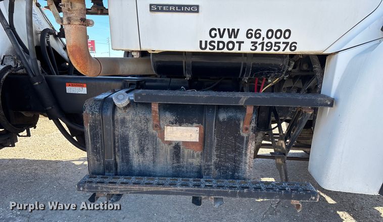 image for item FC1523 2003 Sterling L8500 ready mix truck