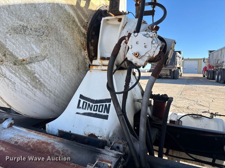 image for item FC1523 2003 Sterling L8500 ready mix truck