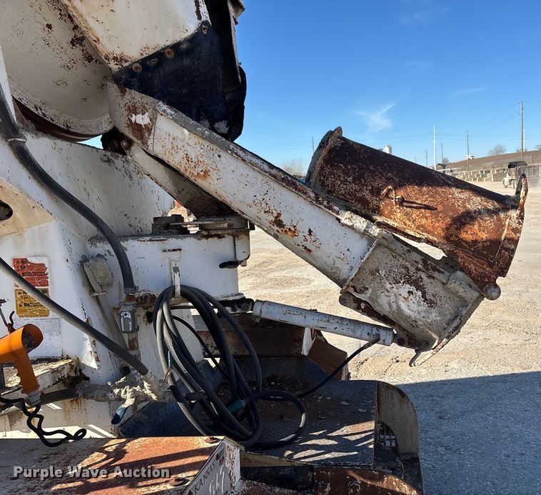 image for item FC1523 2003 Sterling L8500 ready mix truck