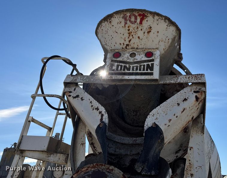 image for item FC1523 2003 Sterling L8500 ready mix truck