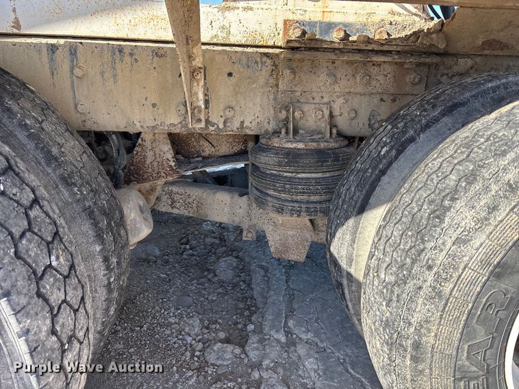 image for item FC1523 2003 Sterling L8500 ready mix truck