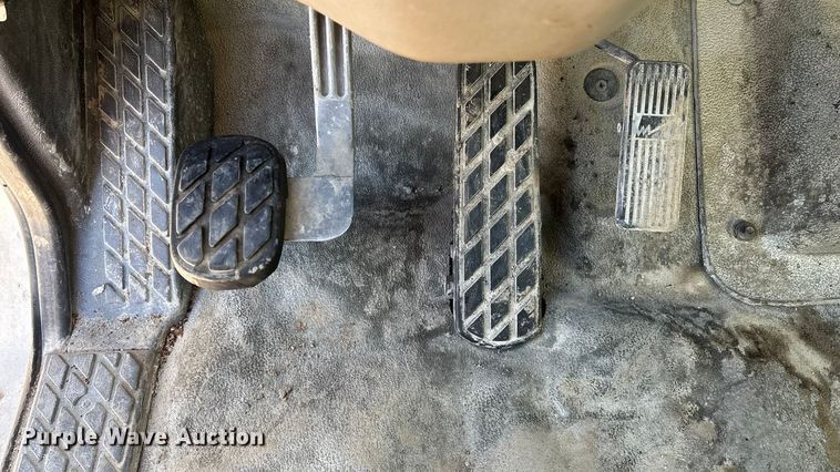 image for item FC1523 2003 Sterling L8500 ready mix truck