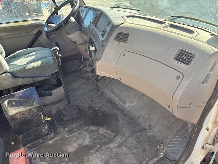 image for item FC1523 2003 Sterling L8500 ready mix truck