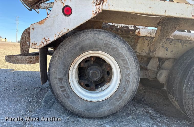 image for item FC1523 2003 Sterling L8500 ready mix truck