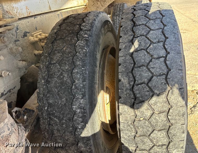 image for item FC1523 2003 Sterling L8500 ready mix truck