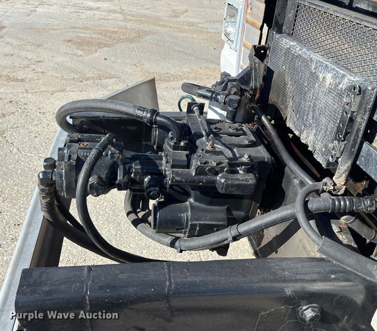 image for item FC1525 1988 Ford LT9000 ready mix truck