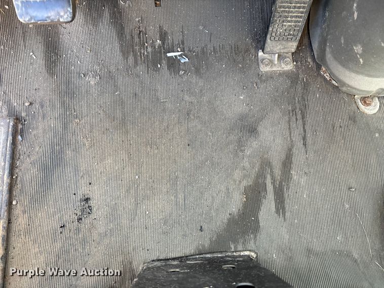 image for item FC1525 1988 Ford LT9000 ready mix truck