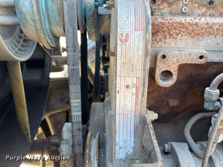 image for item FC1525 1988 Ford LT9000 ready mix truck