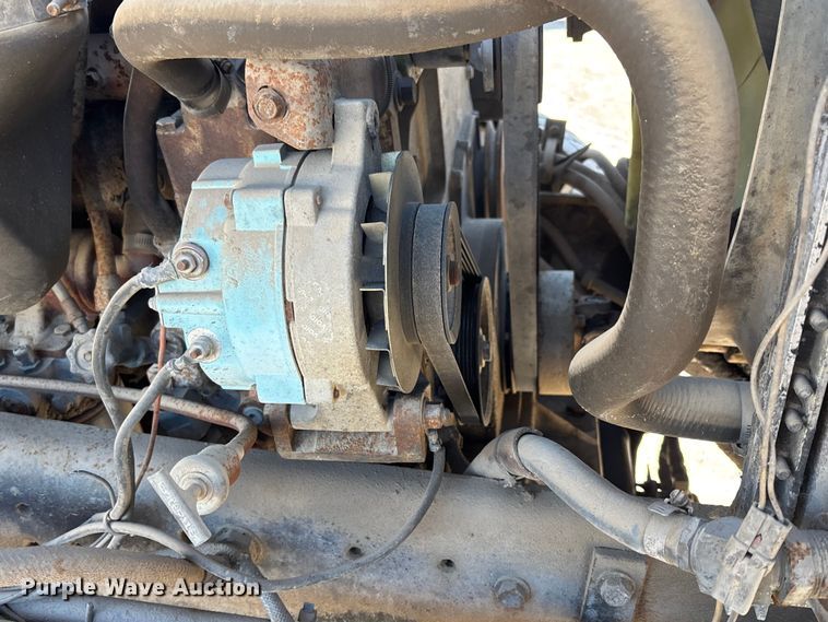 image for item FC1525 1988 Ford LT9000 ready mix truck